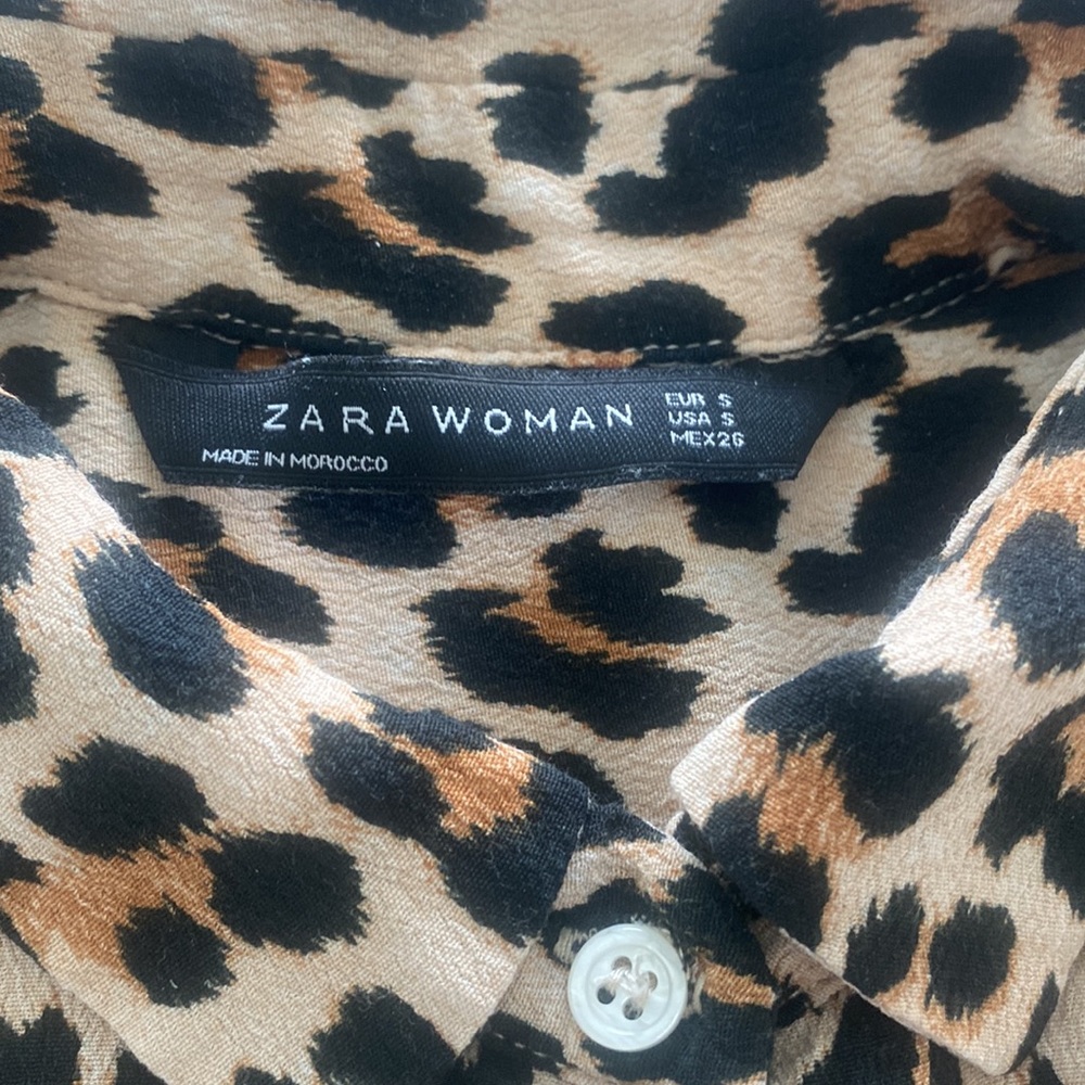 ZARA // Leopard 3/4 Sleeve Blouse - Picture 2 of 6